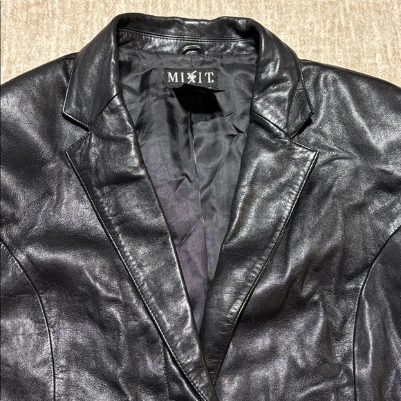 Women's 16 tall Genuine leather jacket black blazer style coat - Picture 3 of 7